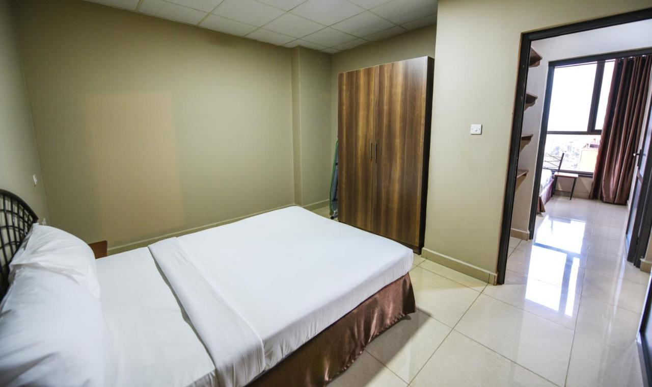 Kampala Boulevard Suites Extérieur photo